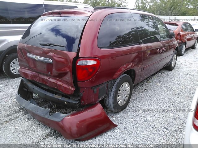 1A4GP44R86B568613 - 2006 CHRYSLER TOWN & COUNTRY LX RED photo 4