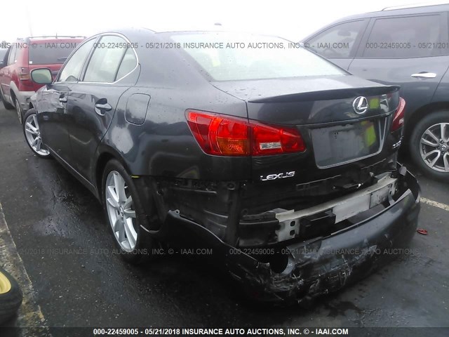 JTHBE262365010966 - 2006 LEXUS IS 350 GRAY photo 3