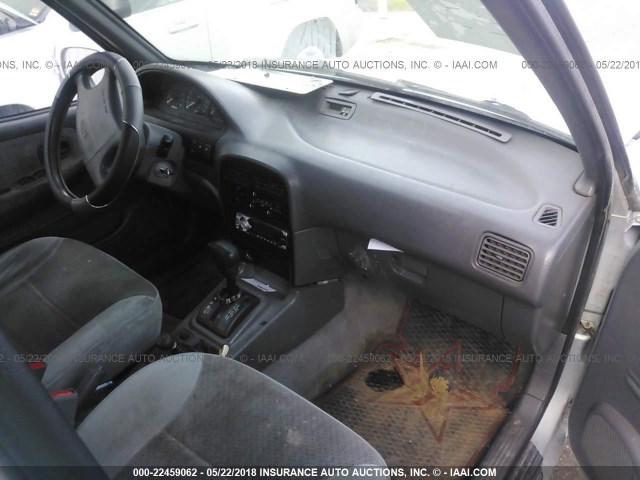 KNDJA7237V5534088 - 1997 KIA SPORTAGE SILVER photo 5