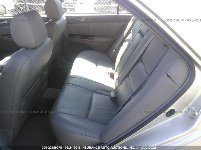 4T1BF30K56U111537 - 2006 TOYOTA CAMRY LE/XLE/SE ვერცხლისფერი ფოტო 8