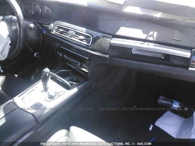 WBAKA8C53CCY37594 - 2012 BMW 750 I BLACK photo 5