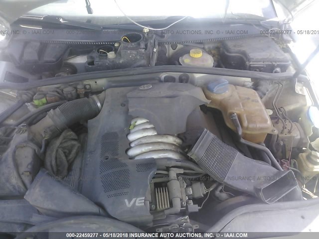 WVWPD23B9YE120082 - 2000 VOLKSWAGEN PASSAT GLX 银色 照片 10