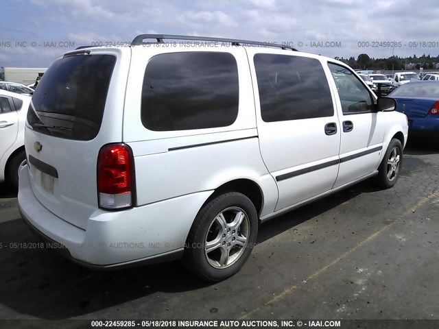 1GNDV23177D194328 - 2007 CHEVROLET UPLANDER LS WHITE photo 4