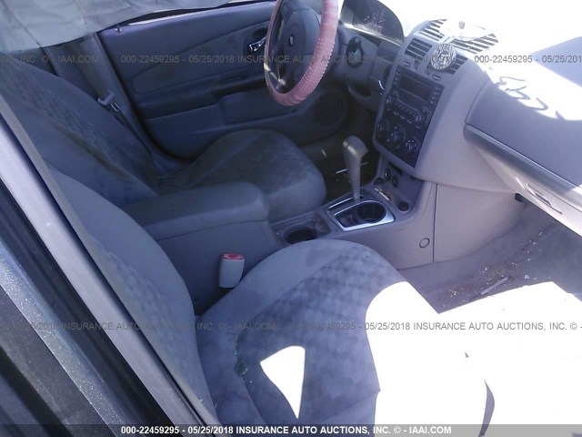 1G1ZT54874F244817 - 2004 CHEVROLET MALIBU LS ნაცრისფერი ფოტო 5