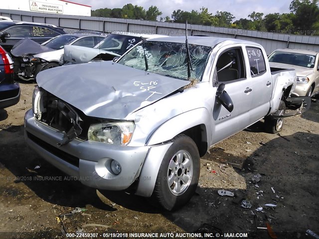 5TEKU72N27Z411148 - 2007 TOYOTA TACOMA DBL CAB PRERUNNER LNG BED SILVER photo 2