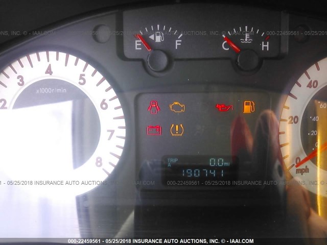 4F2CZ02Z18KM24589 - 2008 MAZDA TRIBUTE I BLACK photo 7