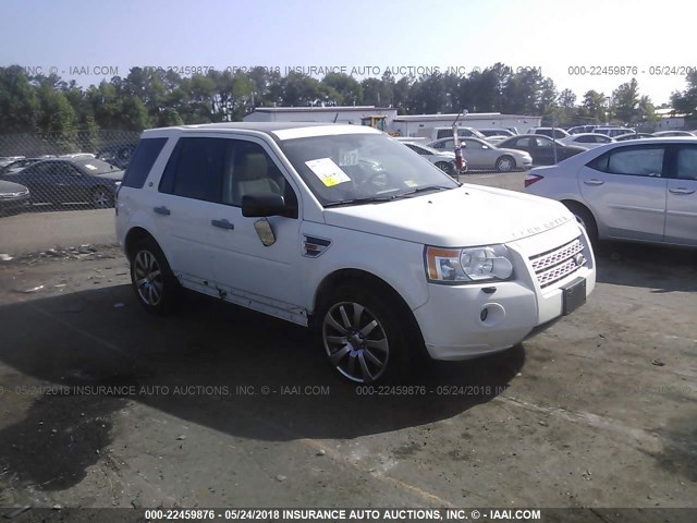 SALFT24N78H111802 - 2008 LAND ROVER LR2 HSE TECHNOLOGY WHITE photo 1