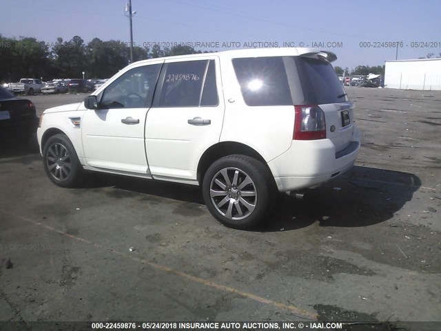 SALFT24N78H111802 - 2008 LAND ROVER LR2 HSE TECHNOLOGY WHITE photo 3