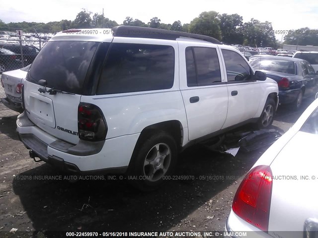 1GNES16SX46167524 - 2004 CHEVROLET TRAILBLAZER EXT LS/EXT LT WHITE photo 4