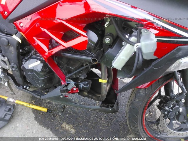 JKAEX8A16GDA28697 - 2016 KAWASAKI EX300 A RED photo 8