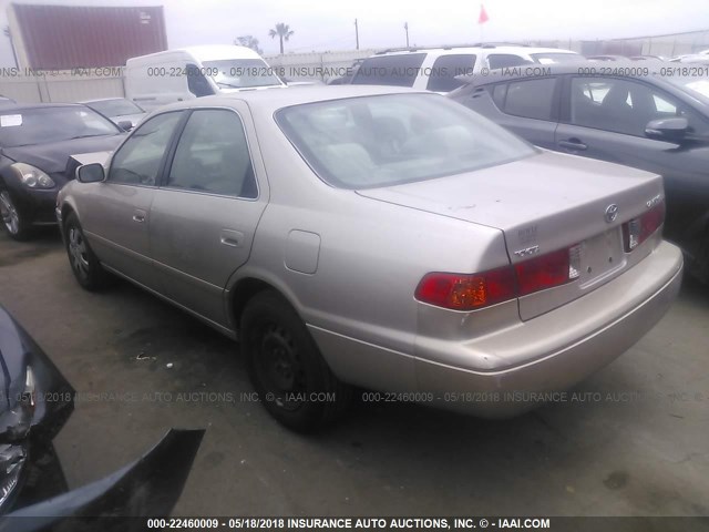 4T1BG22K31U855148 - 2001 TOYOTA CAMRY CE/LE/XLE GOLD photo 3