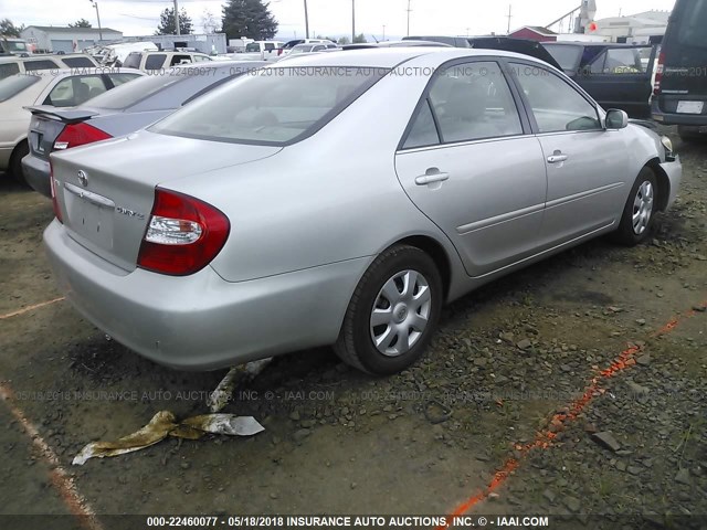 4T1BE32KX4U276724 - 2004 TOYOTA CAMRY LE/XLE/SE ვერცხლისფერი ფოტო 4