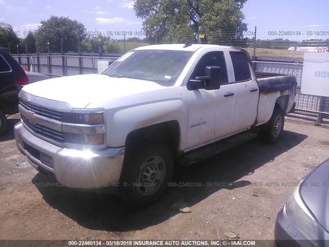 1GC2KUEG4HZ274258 - 2017 CHEVROLET SILVERADO K2500 HEAVY DUTY WHITE photo 2