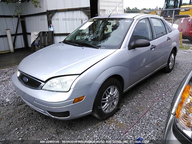 1FAFP34N27W227460 - 2007 FORD FOCUS ZX4/S/SE/SES 银色 照片 2