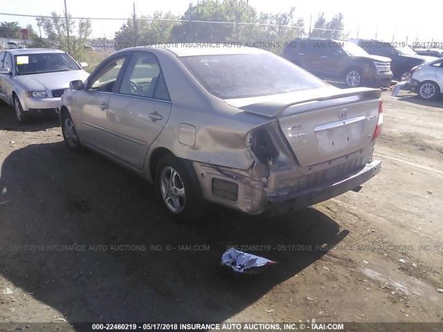 4T1BF32K44U584503 - 2004 TOYOTA CAMRY LE/XLE/SE GOLD photo 3