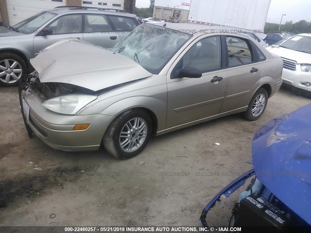 1FAHP3831YW158537 - 2000 FORD FOCUS ZTS GOLD photo 2