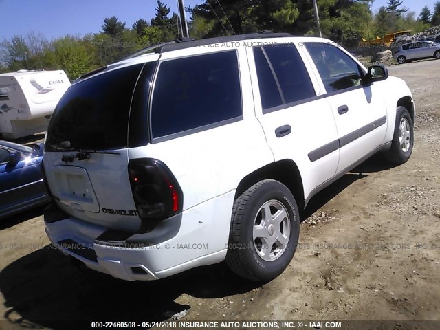 1GNDT13S932211693 - 2003 CHEVROLET TRAILBLAZER  WHITE photo 4