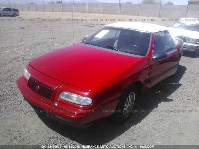 1C3XU4535PF541523 - 1993 CHRYSLER LEBARON 红色 照片 2