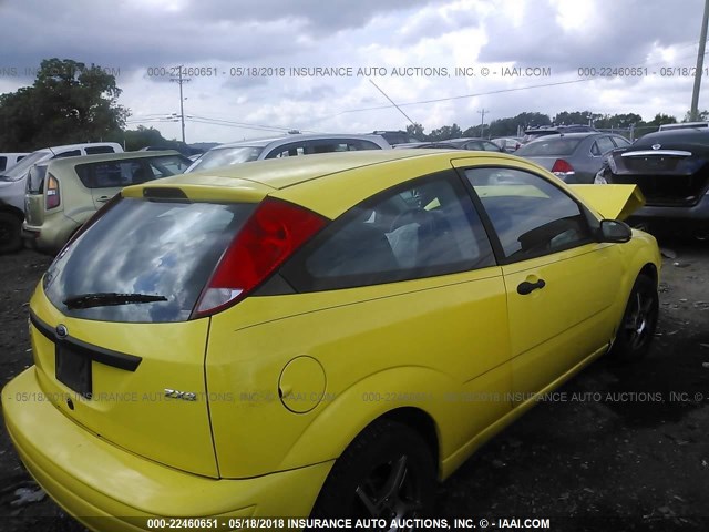 3FAFP31N45R146299 - 2005 FORD FOCUS ZX3 YELLOW photo 4
