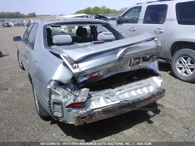 JT2BG22K1Y0493304 - 2000 TOYOTA CAMRY CE/LE/XLE 银色 照片 6