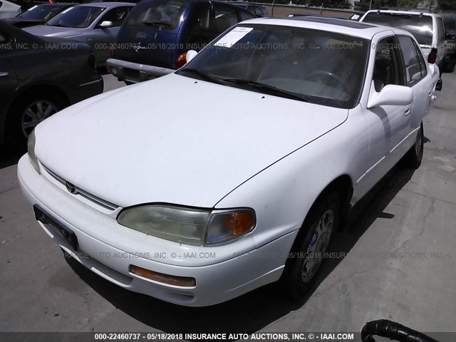 JT2BF12K8T0129855 - 1996 TOYOTA CAMRY LE/XLE/SE თეთრი ფოტო 2