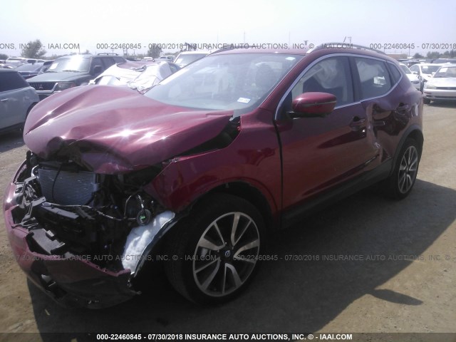 JN1BJ1CP3HW023000 - 2017 NISSAN ROGUE SPORT S/SV/SL RED photo 2