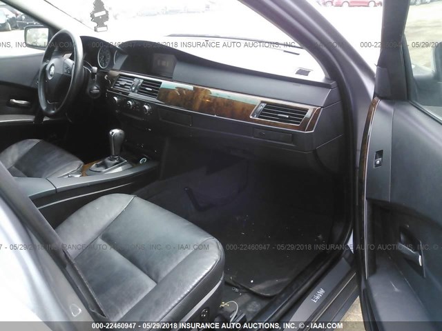 WBANF73587CY17890 - 2007 BMW 530 XI GRAY photo 5