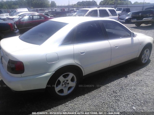 WAUDD68D4WA022387 - 1998 AUDI A4 2.8 WHITE photo 4