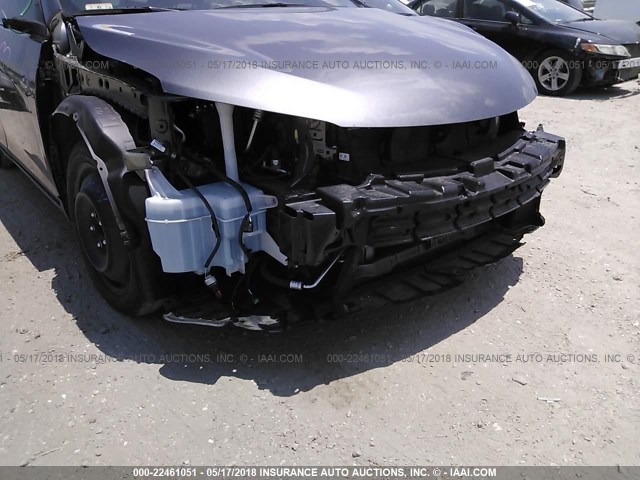 4T4BF1FK0GR531726 - 2016 TOYOTA CAMRY LE/XLE/SE/XSE GRAY photo 6