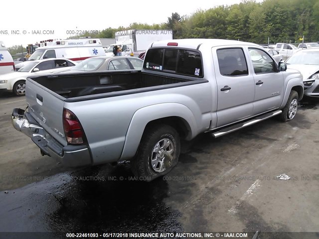 5TEMU52N06Z155944 - 2006 TOYOTA TACOMA DOUBLE CAB LONG BED SILVER photo 4