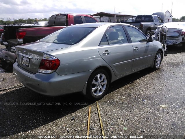 4T1BF32K86U627470 - 2006 TOYOTA CAMRY LE/XLE/SE ნაცრისფერი ფოტო 4