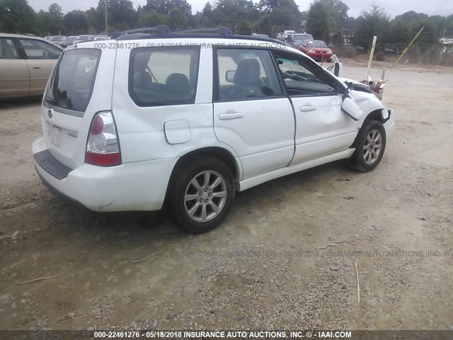 JF1SG65616H725238 - 2006 SUBARU FORESTER 2.5X PREMIUM WHITE photo 4