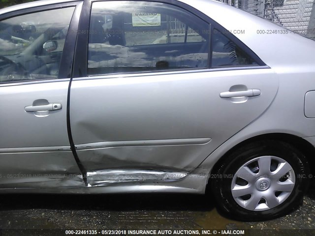 4T1BE32K64U807773 - 2004 TOYOTA CAMRY LE/XLE/SE 银色 照片 6