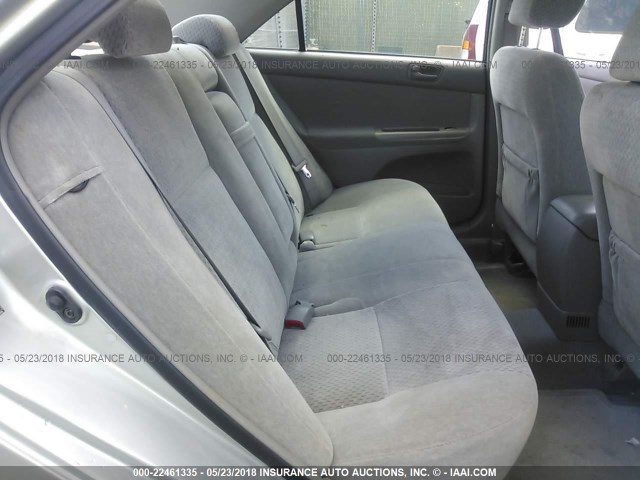 4T1BE32K64U807773 - 2004 TOYOTA CAMRY LE/XLE/SE 银色 照片 8