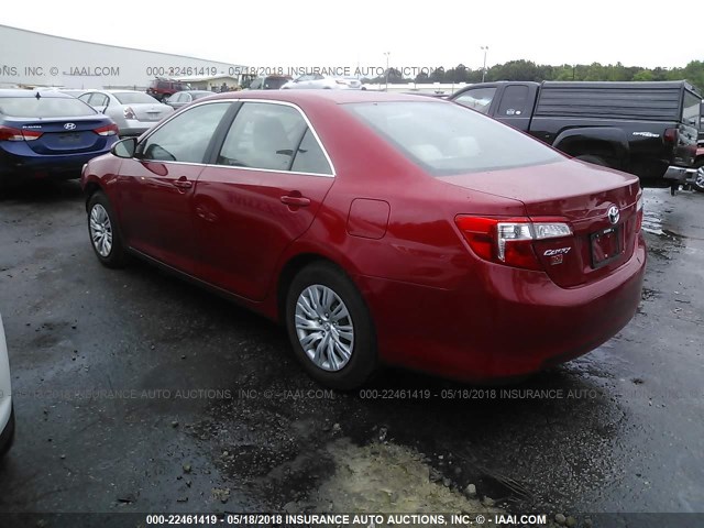 4T1BF1FK6EU761424 - 2014 TOYOTA CAMRY L/SE/LE/XLE RED photo 3