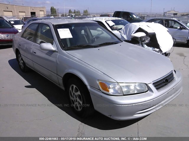 4T1BF22K71U116481 - 2001 TOYOTA CAMRY LE/XLE GRAY photo 1