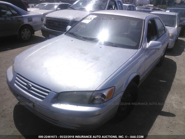 JT2BG22KXV0087081 - 1997 TOYOTA CAMRY LE/XLE Light Blue photo 2