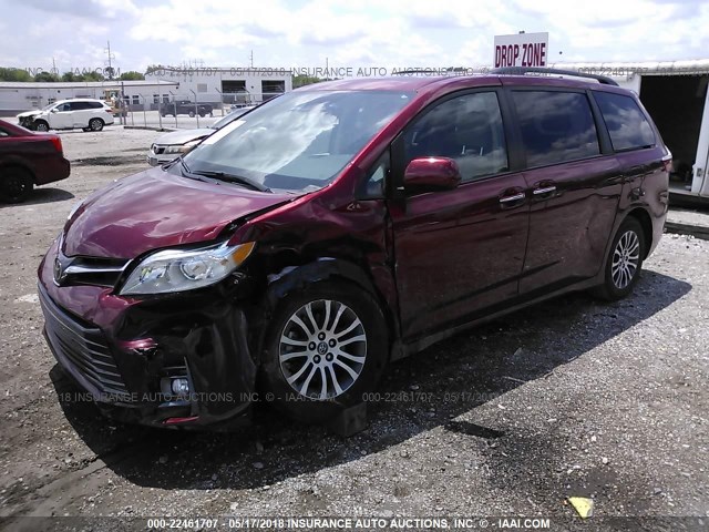 5TDYZ3DC6JS920454 - 2018 TOYOTA SIENNA XLE/LIMITED MAROON photo 2