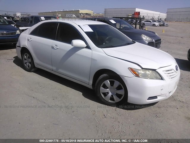 4T1BE46K27U587665 - 2007 TOYOTA CAMRY NEW GENERAT CE/LE/XLE/SE თეთრი ფოტო 1