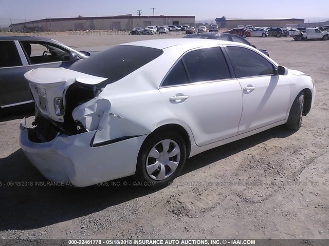 4T1BE46K27U587665 - 2007 TOYOTA CAMRY NEW GENERAT CE/LE/XLE/SE WHITE photo 4