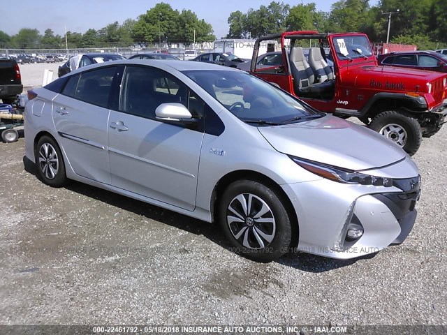 JTDKARFP9H3022913 - 2017 TOYOTA PRIUS PRIME  SILVER photo 1