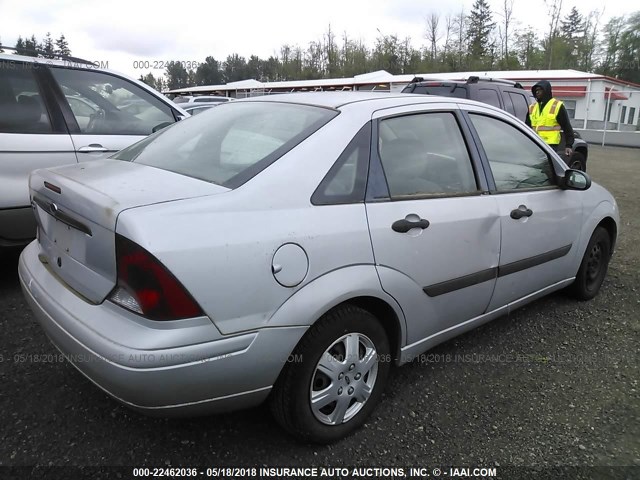 1FAFP33P32W222389 - 2002 FORD FOCUS LX SILVER photo 4