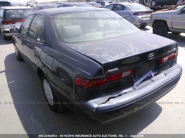 4T1BG22K4VU060342 - 1997 TOYOTA CAMRY CE/LE/XLE BLUE photo 3