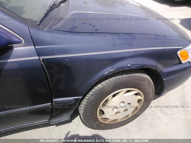 4T1BG22K4VU060342 - 1997 TOYOTA CAMRY CE/LE/XLE ლურჯი ფოტო 6