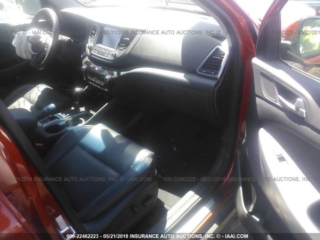 KM8J3CA24HU309337 - 2017 HYUNDAI TUCSON LIMITED/SPORT AND ECO/SE ORANGE photo 5