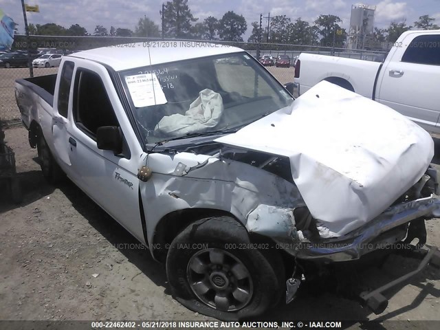 1N6DD26S1YC391564 - 2000 NISSAN FRONTIER KING CAB XE WHITE photo 1