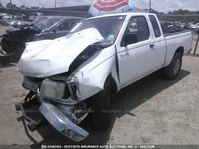 1N6DD26S1YC391564 - 2000 NISSAN FRONTIER KING CAB XE WHITE photo 2