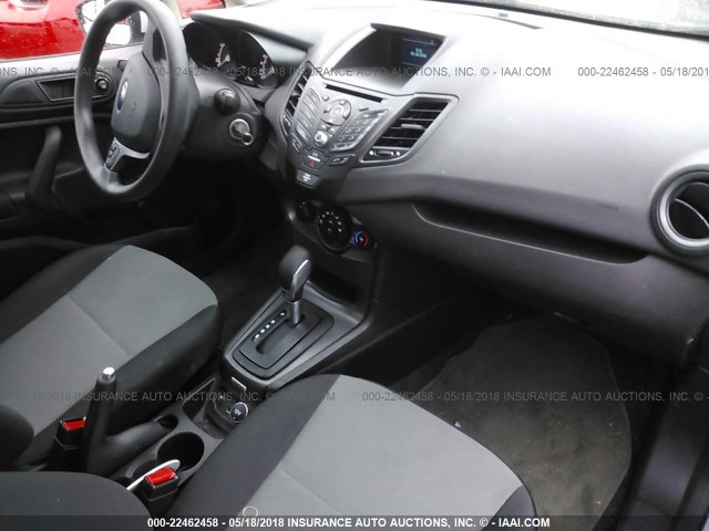 3FADP4TJ1GM120279 - 2016 FORD FIESTA S 白色 照片 5
