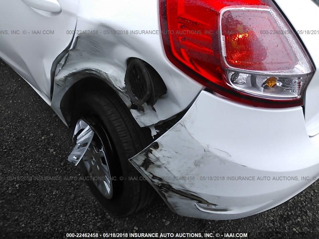 3FADP4TJ1GM120279 - 2016 FORD FIESTA S 白色 照片 6