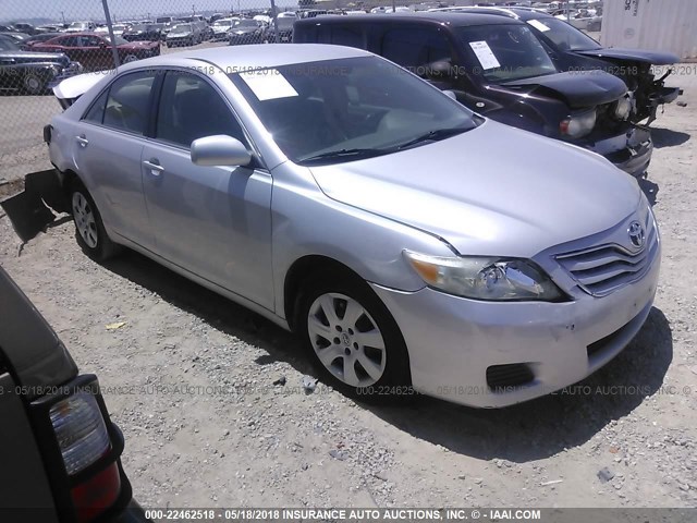 4T4BF3EK5BR193732 - 2011 TOYOTA CAMRY SE/LE/XLE SILVER photo 1